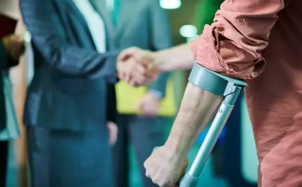 How to Choose the Best Accident Lawyer for Injury Claims: Key Qualities, Red Flags, and Expert Tips